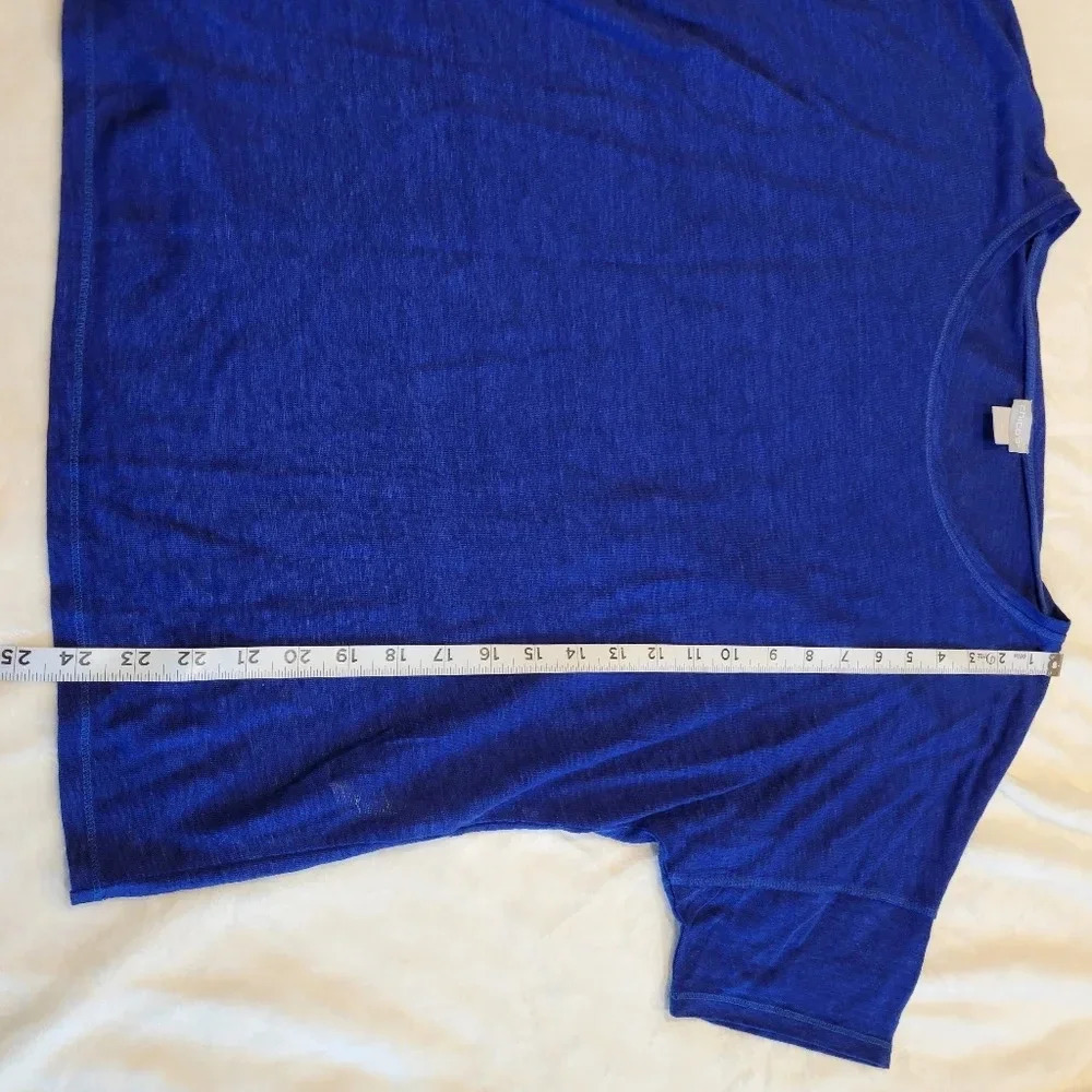Chico's Beautiful Blue Solid Color Short Sleeved  Top Women's SZ 2 - Picture 11 of 14